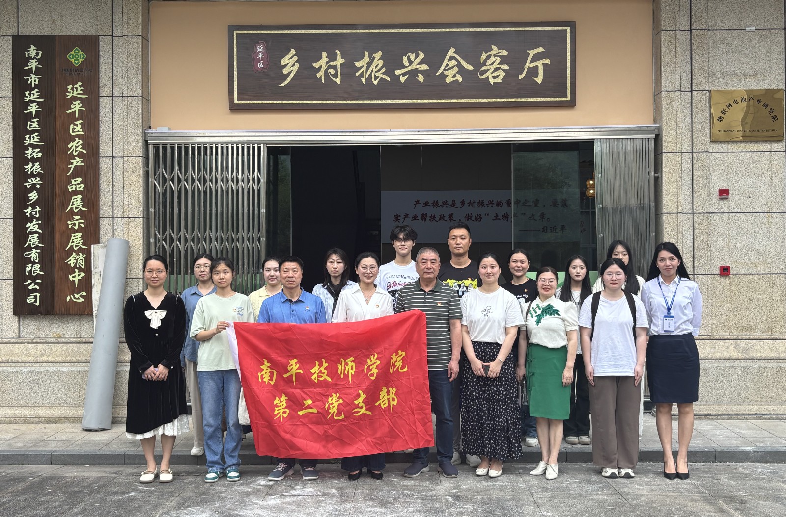 a992ae213f2878ad3601b02417db9d1_副本.jpg a992ae213f2878ad3601b02417db9d1_副本.jpg