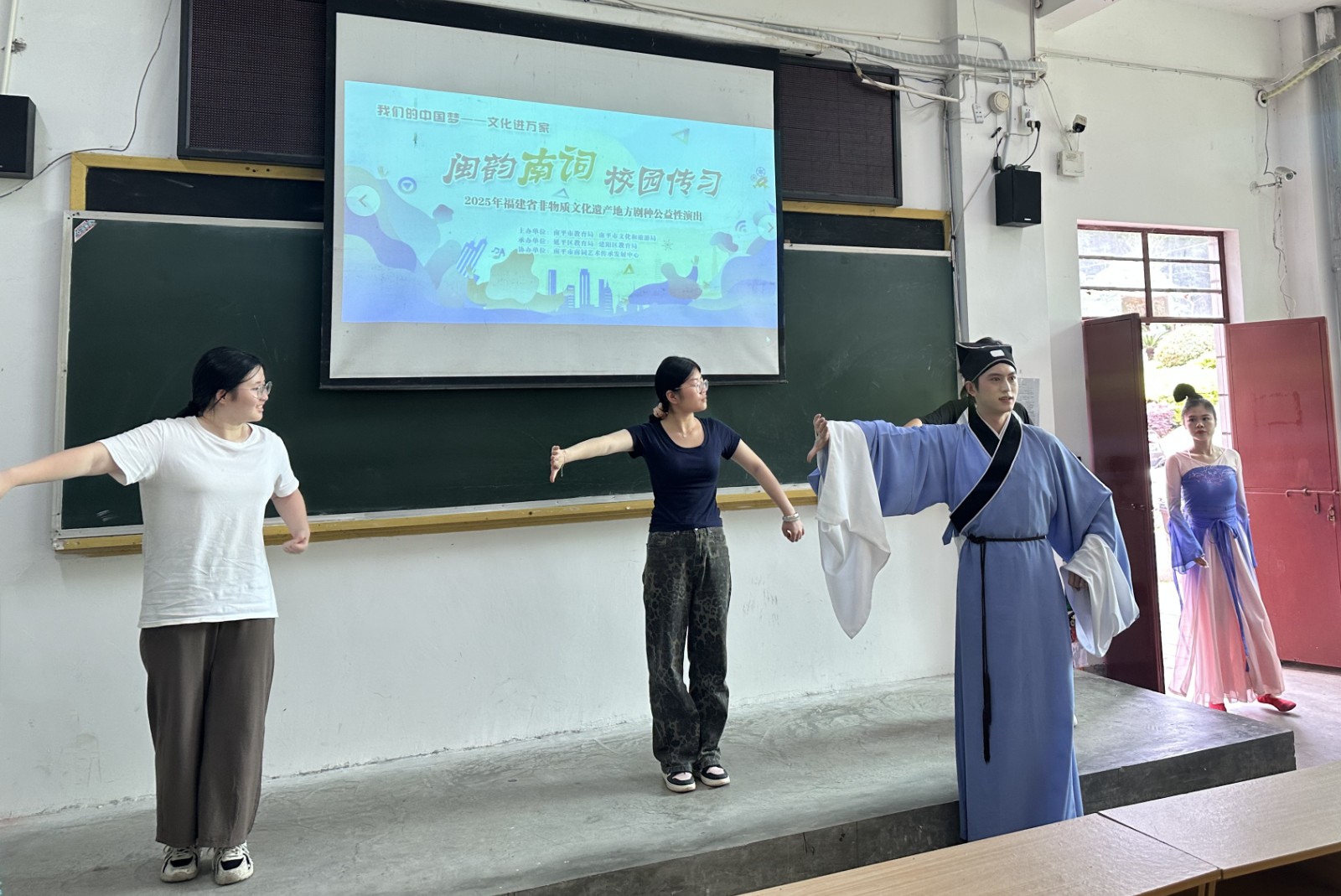 6039eb1ea5fbd2847fcea9e65615f1b_副本.jpg