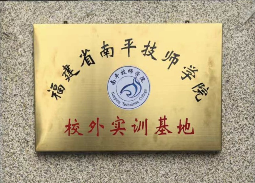 70000d9c7105503a9ee75544df5f6de_副本.jpg 70000d9c7105503a9ee75544df5f6de_副本.jpg