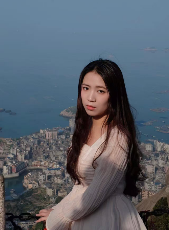 叶冰莹.png 叶冰莹.png