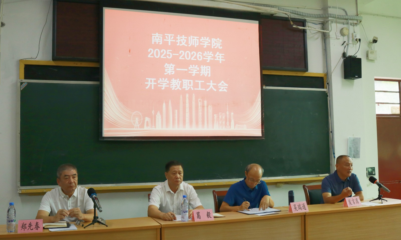 IMG_6215_副本.jpg IMG_6215_副本.jpg