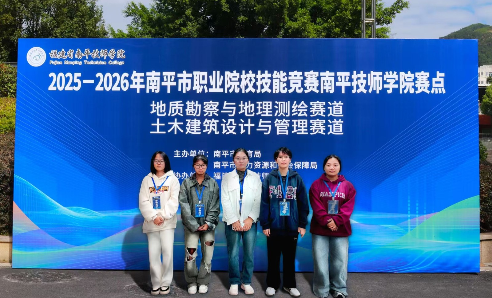 cfef6196430f0449197167a510a4a664_副本.jpg cfef6196430f0449197167a510a4a664_副本.jpg