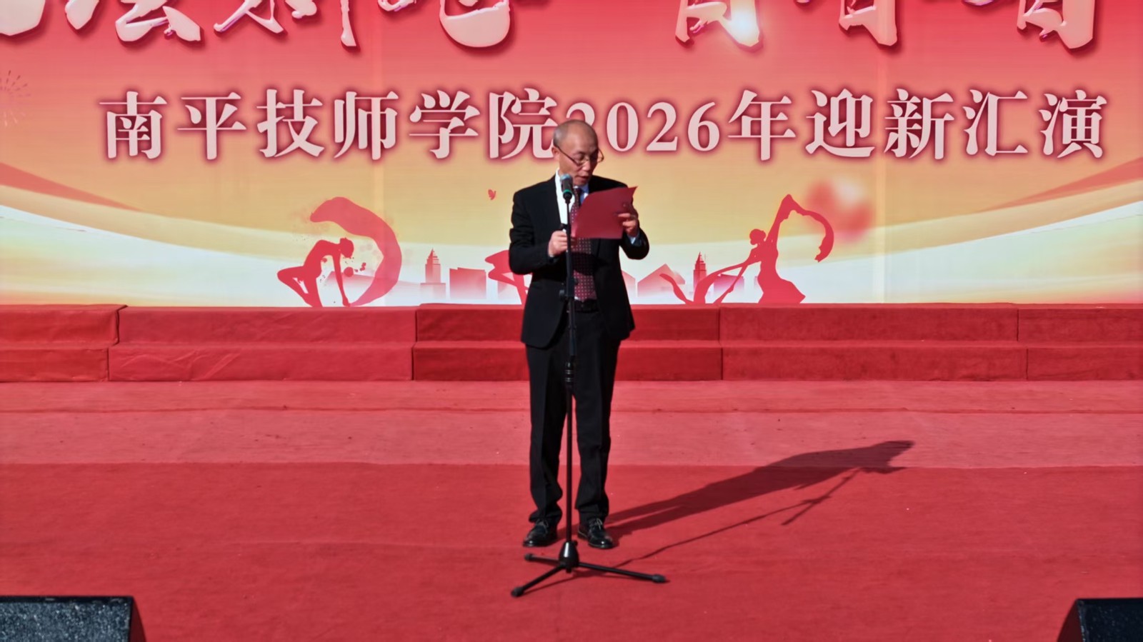 f6baeb5c94558fface9e81f776dd3dcd.jpg f6baeb5c94558fface9e81f776dd3dcd.jpg