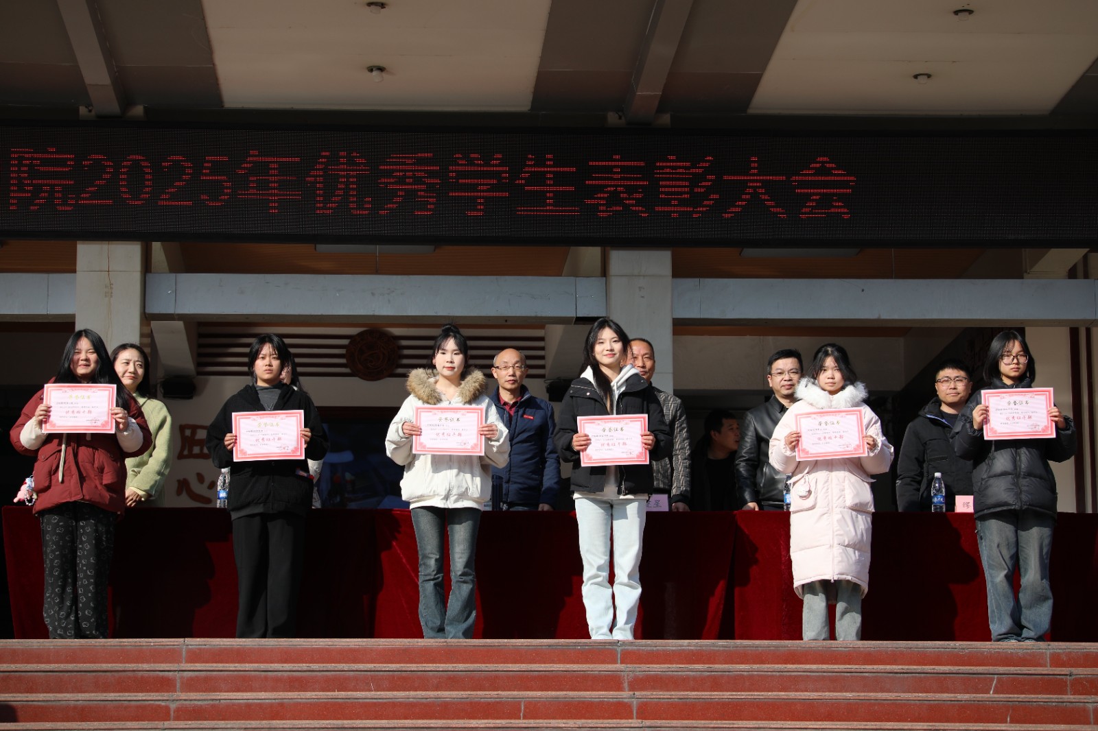 优干1.jpg 优干1.jpg