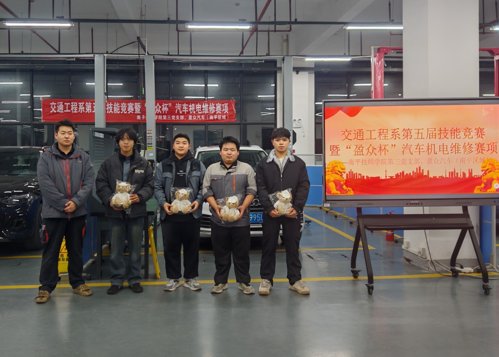 b6281bdc01aae083d0d1f15267f80e63_副本.jpg b6281bdc01aae083d0d1f15267f80e63_副本.jpg